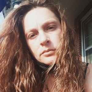 Meet your Posher, Loraine